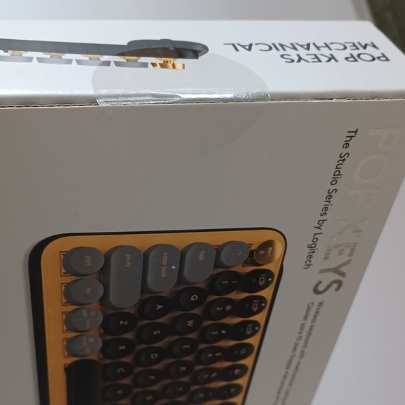 New Logitech POP KEYS Wireless Mechanical Keyboard with Customizable Emoji Keys - Picture 7 of 8